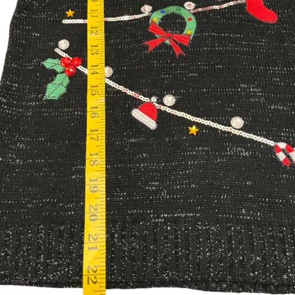 Karen Scott Christmas Sweater - Picture 7 of 9